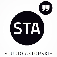Na białym tle czarne logo Studia Aktorskiego STA