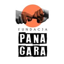 Dwie dłonie złączone palcami wskazującymi. Poniżej napis "fundacja Pana Gara".