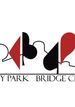 Logotyp City Park Bridge Club - na tle sylwetki miejskiej czerwono-czarne symbole kart