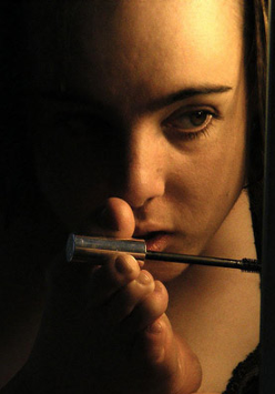 Małgorzata Pauspert maluje stopami, fot. Marcin Dobiaszewski