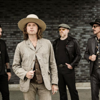 Między światłem a mrokiem