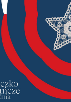 Plakat promujący Muzeum Historii Ubioru w Miasteczku Powstańczym. W prawym, górnym rogu zdjęcie gwiazdki wykonanej z delikatnej włóczki. Granatowe tło obok czerwono - białe wstęgi.