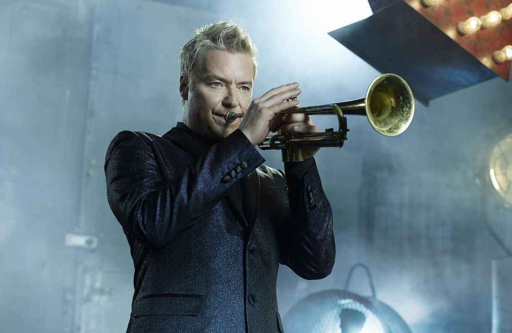 Chris Botti, fot. materiały prasowe Muzyk gra na trąbce.