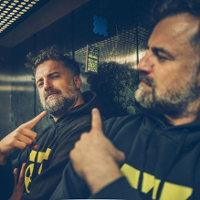 Na własnych zasadach