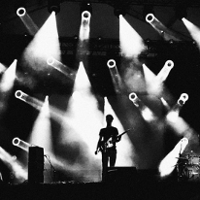 Nagrobki mają rozkopane