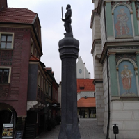 Najpierw prawa, potem lewa