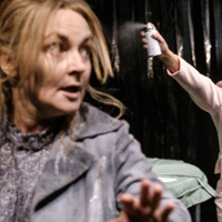 O życiu z przyklejonym uśmiechem