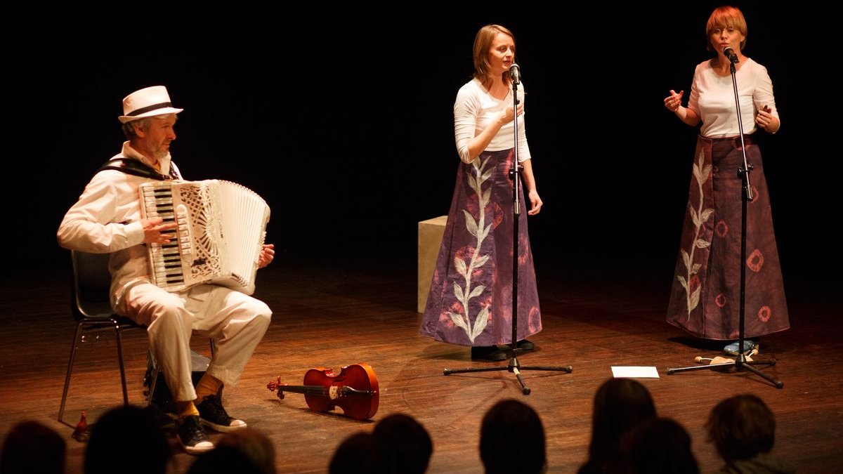 Lulajki i wyliczanki Teatru Atofri i Jacka Hałasa, fot. W. Wójcik