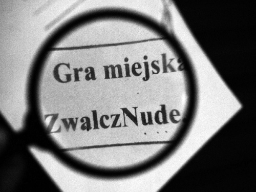 Gra miejska - zwalcznude.pl - grafika artykułu