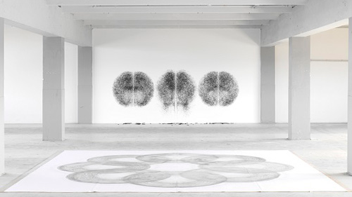 Tony Orrico, praca z serii "Penwald drawings". Fot. mat. Art Stations Foundation