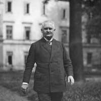 OKRUCHY POZNANIA. Legionista za Ratajskiego