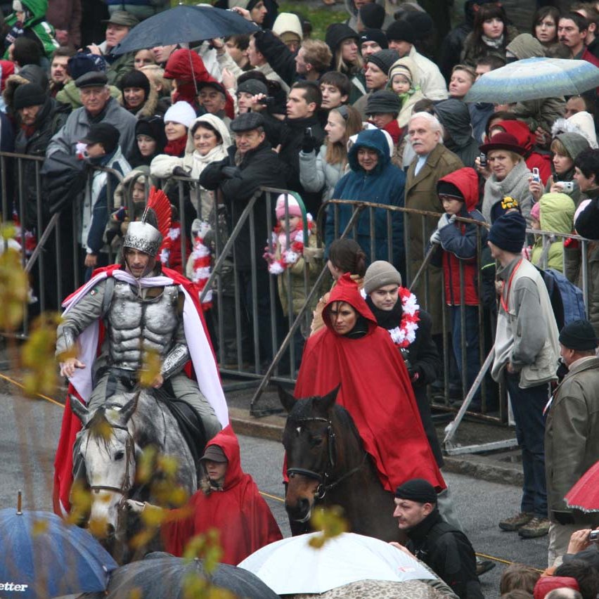 Święty Marcin na białym koniu.