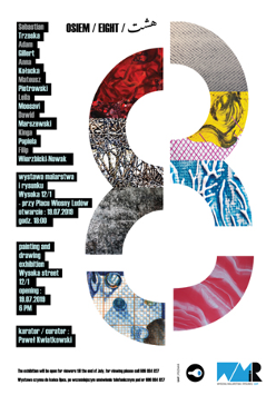 Po lewej stronie informacje o wuystawie a po prawej kolorowa cyfra 8