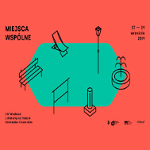 Plakat wydarzenia, zielony pas symbolizujący plac i czerwone tło