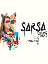 Zdjęcie artystki, czarny napis