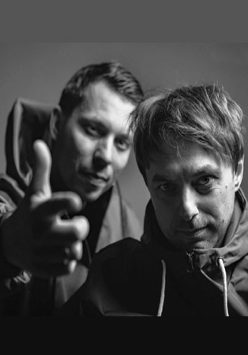 Plakat wydarzenia ze zdjęciem artystów