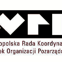 Logo Wielkopolskiej Rady Konferenyjnej Związku Orgabnizacji Pozarządowych, biały napis na czarnym tle.