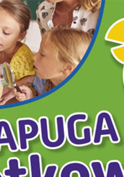 Po lewej: dzieci przy globusie. Po prawej: papuga. Na dole napis: Papuga.