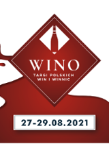 Butelka wina w kwadracie, poniżej plama wyglądająca jak rozlane czerwone wino.