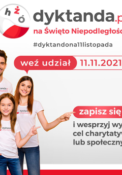 Po lewej stronie stoją uśmiechnięci młody mężczyzna, kobieta i mała dziewczynka, są ubrani w koszulki z napisem "dyktanda.pl". Po prawej napisy informujące o dyktandzie.