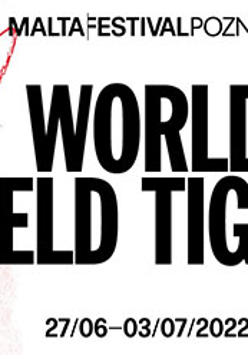 plakat wydarzenia z centralnie umieszczonym napisem "WORLD HELD TIGHT"