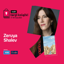 Plakat ze zdjęciem pisarki i okładką książki w prawej części. W części lewej imię i nazwisko na różowym tle.