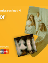 Plakat ze zdjęciem artystek i okładką płyty w prawej części. W części lewej u góry białe napisy na pomarańczowym tle.