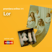 Plakat ze zdjęciem artystek i okładką płyty w prawej części. W części lewej u góry białe napisy na pomarańczowym tle.