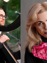 Po lewej na zdjęciu Michał Zator z harfą, a po prawej Natalia Kraśkiewicz-Wasilewska.