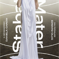 Grafika przedstawia kobietę zakrytą białym materiałem. Za nią napisy informujące o plakacie.