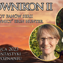 Brązowe góry, na nich białe napisy. Po prawej w dolnym rogu koty, a nad nimi dwa zdjęcia portretowe kobiet w okrągłych ramach.
