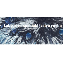 rysunek przedstawia pióra w kolorach biłaym, niebieskim i czarnym, na nich niebieskie krople, pośrodku białymi literami tytuł spektaklu