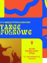 W dolnym rogu, trzy osoby tańczące na polu we mgle. Obok kolorowe napisy. Szczegóły dotyczące wydarzenia zawarte w treści artykułu.