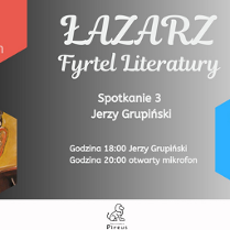 Plakat z szarym, gradientowym tłem. W lewym dolnym rogu znajduje się artystyczny portret mężczyzny w okularach, wykonany ciepłymi barwami. Prawą stronę zdobią geometryczne, sześciokątne pola z drobnymi, zielonymi motywami graficznymi. Pomiędzy elementami widoczne są napisy. To szczegóły na temat wydarzenia zawarte w treści artykułu.