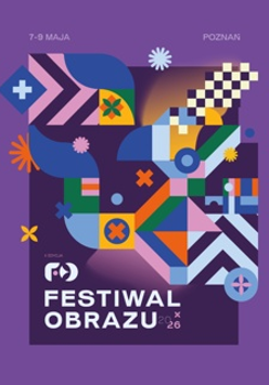 Plakat przedstawia na fioletowym tle abstrakcyjną kompozycję geometryczną przypominającą sylwetkę ptaka, zbudowaną z kolorowych kwadratów, trójkątów i wzorów w szachownicę, a w dolnej części zawiera biały logotyp oraz napis z nazwą i rokiem wydarzenia.