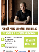 Łysy mężczyzna w czarnej koszulce siedzi przy stole. Poniżej informacje o spotkaniu w Bibliotece Wojewódzkiej.