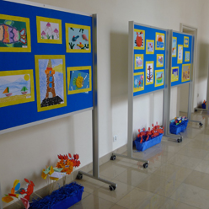 Prace dzieci na wystawie