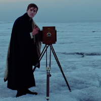 PROSTO Z EKRANU. Między bogiem a naturą