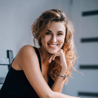 Różne twarze śpiewaczki operowej