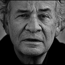 Czarno-białe zdjęcie Włodzimierza Pressa.