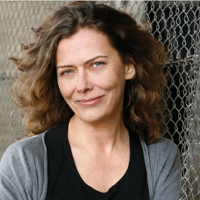 Sama sobie siedzę na ramieniu