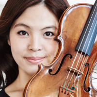 Skrzypaczka solistka i skrzypek dyrygent