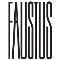 Czarno-biała grafika: na białym tle napis czarnymi, drukowanymi, wydłużonymi literami "Faustus".