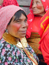 Kobieta - Indianka w orientalnym stroju.