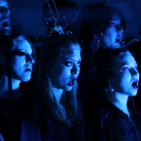 Szepty, jęki, dziki śmiech