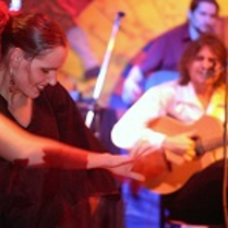 tancerka i gitarzysta