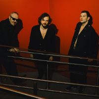 Trzech ludzi, jeden Głupi Komputer