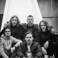 Unieś się Na Falach