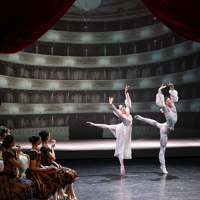 W kleszczach konwenansu