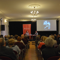 W różu jej do twarzy